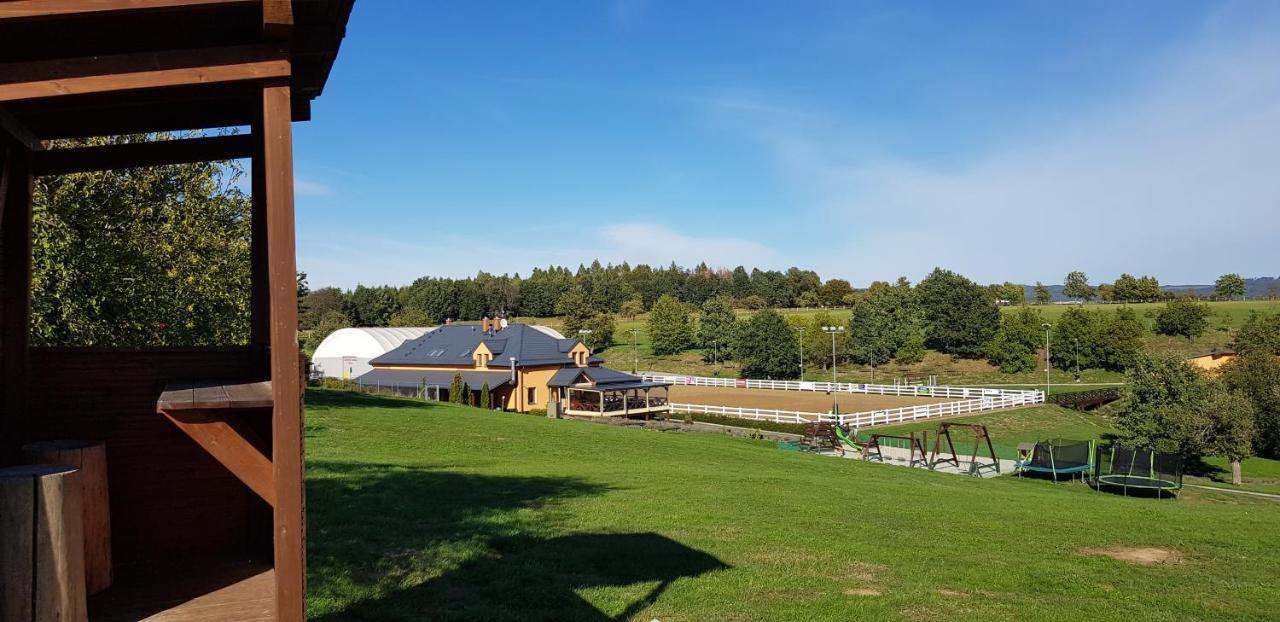 Hotel Horse Riding - Jezdecky Areal Tršice Exterior foto